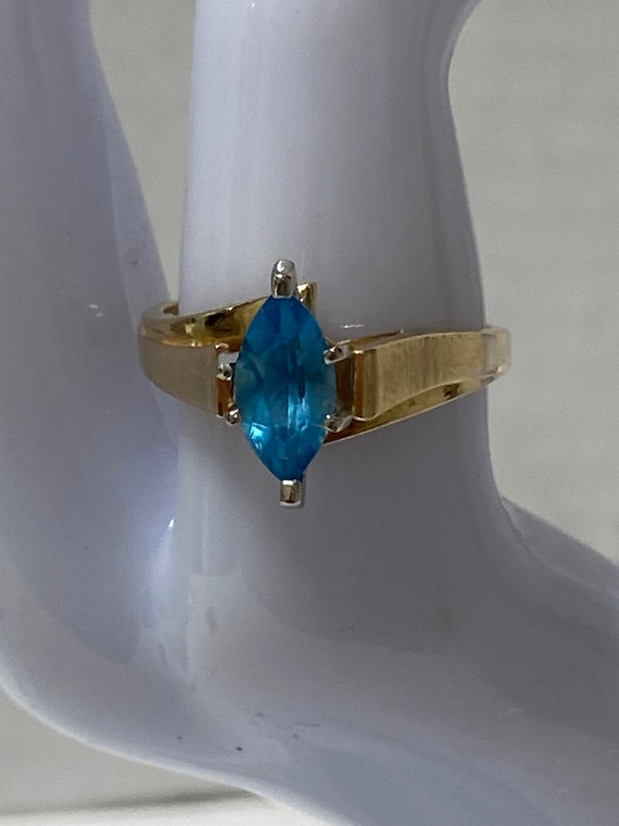 Lovely Tiffany and Co 10K Gold Ring with Blue Top… - image 4