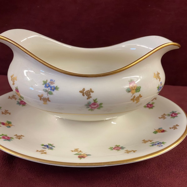 Vintage Lamberton Ivory China "Molly Pitcher" Gravy Boat with Attached Underplate, Porcelain, Floral Pattern with Gold Trim