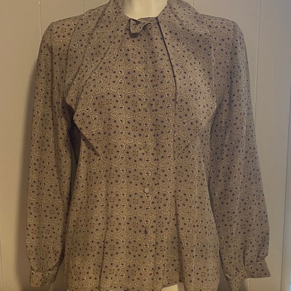 Vintage Burberrys Neck Tie Long Sleeve Button Up Blouse, Ladies, Size 42 (Medium), Burberry Shirt, Gorgeous and Elegant, FREE SHIPPING