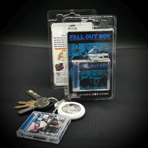 Fall Out Boy: Llévate esto a la tumba (Llavero con NFC)