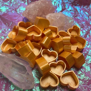 Silk Gold Heart Shape | Half Pans for watercolor paints | Set of 25 | 3D Printed Biodegradable PLA