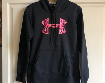 black under armour hoodie