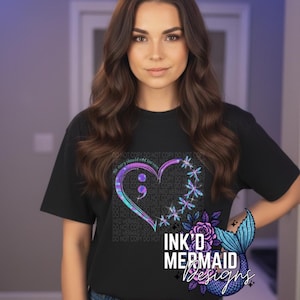 Maglietta con punto e virgola e cuore / Consapevolezza della salute mentale, accento a farfalla