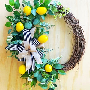 Lemon Wreath, Rustic Lemon Wreath, Artificial Lemon Wreath, Kitchen Wreath, Wreath for front door, Housewarming gift, Lemon Decor, Lemons