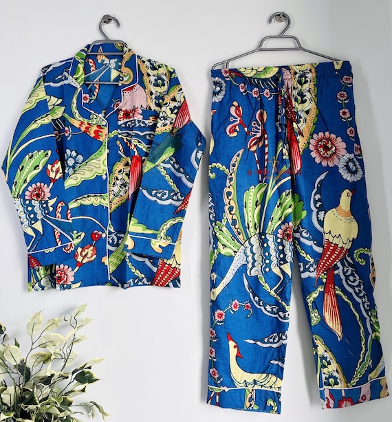 Pigiama lungo in tessuto con stampa di uccelli pigiama da donna