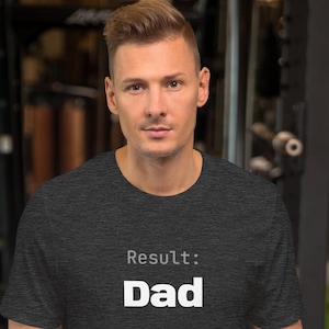 Resultado: Camiseta divertida de papá programador de C++: camiseta de codificación de dos caras