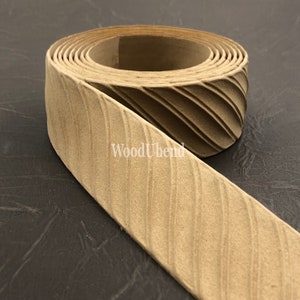Molduras de madera con tiras diagonales para interiores del hogar, muebles y otros proyectos de manualidades. Molduras WoodUBend para proyectos terminados y sin terminar