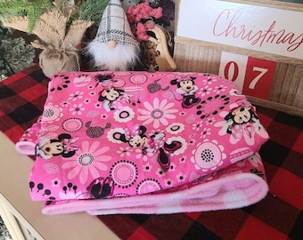 Pink minnie mouse fleece blanket hotsell