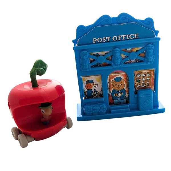 Lowly Worm Apple & Post Office・The Busy World of Richard Scarry