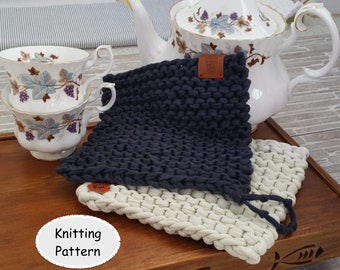PDF Knitting Pattern easy knit Potholder, Hot pad Trivet, with Hanging Loop, no crochet. Chunky big stitches knitting.
