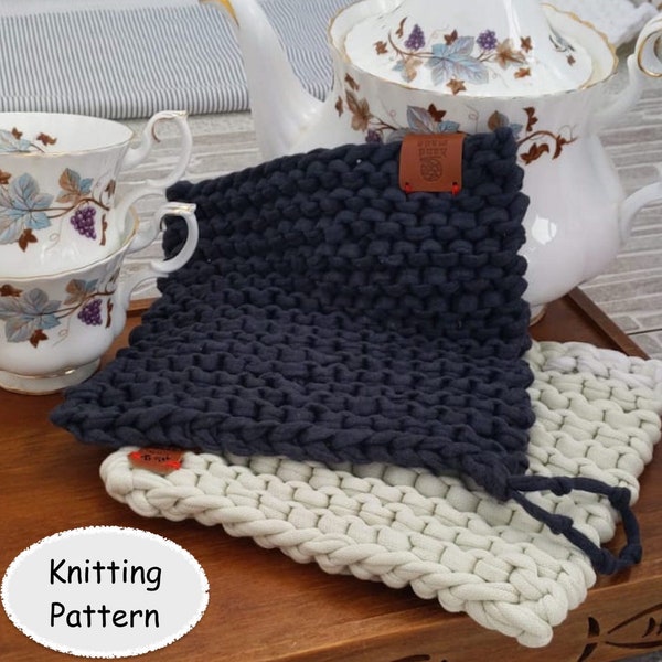 PDF Knitting Pattern easy knit Potholder, Hot pad Trivet, with Hanging Loop, no crochet. Chunky big stitches knitting.