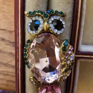 Owl pin, animal pin, owl brooch, gem pin, gem brooch, owl gift, owl jewelry, owl broach, animal jewelry for women, gifts for her, girl pins