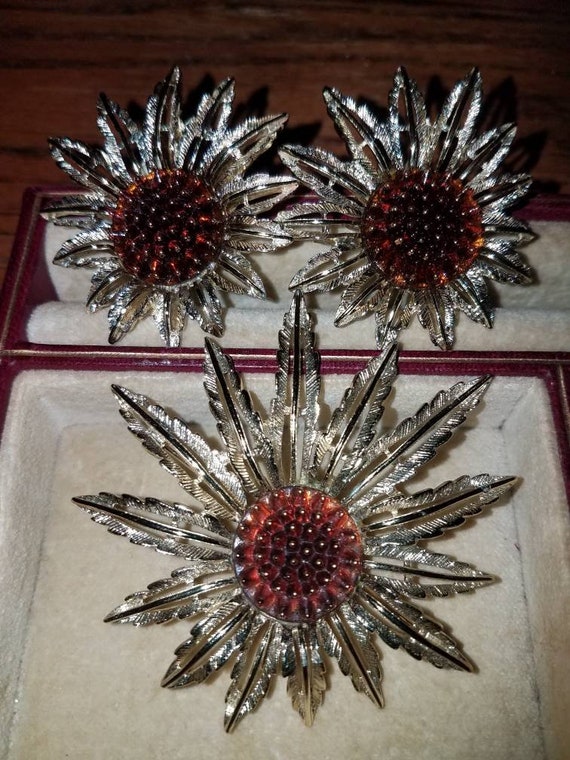 1970's Sara Coventry Sunflower brooch & clip-on ea
