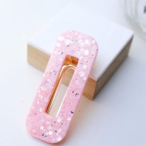 Pink Holographic Glitter Resin Barrette, Women&#39;s and Children&#39;s Accessory, Hair Clip