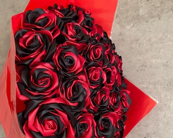黒と赤のブーケ、永遠のサテンローズブーケ、手作りの造花、あらゆる