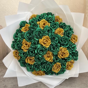 Grüner und goldener Strauß ewiger Rosen, Künstlicher Blumenstrauß, Abschlussfeier, Blumenbandstrauß, Immerwährende Blume, Dekorative Rosen