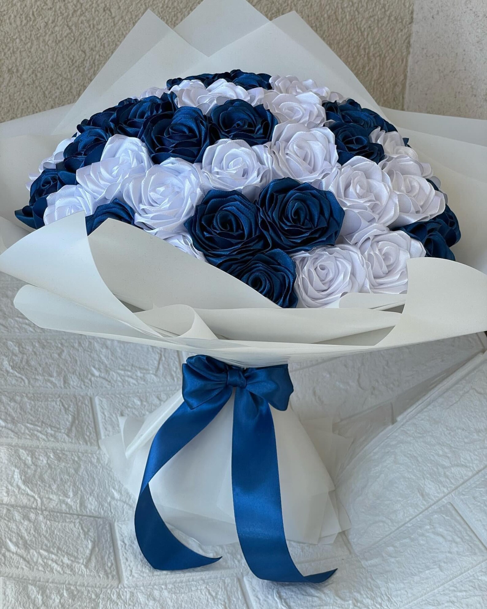 12 White Ribbon Ramo White and Blue Bouquet Eternal Roses, Holiday Gifts Flower Bouquet ...