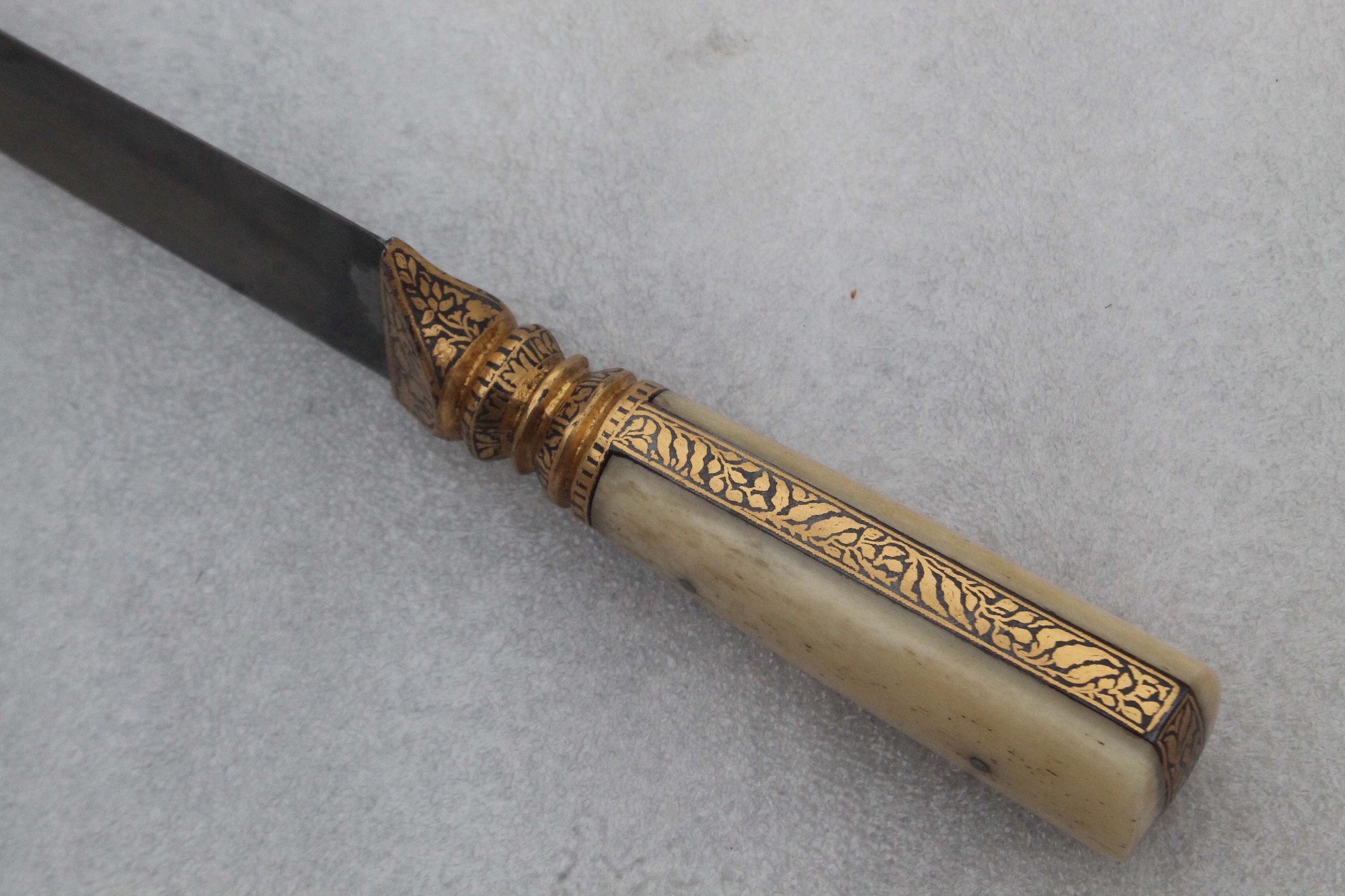 Very Fine Mughal Vintage Old Islamic Gold Damascened Rajput Maratha ...