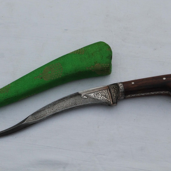 Indo-Persian Mughal Islamic rajput silver damascened pesh-kabz/ kard dagger knife Damascus blade "T" section blade no khyber knife