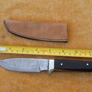custom Hand-forged sharp Damascus steel fishing skinner drop point knife single edge double toned natural color wood handle