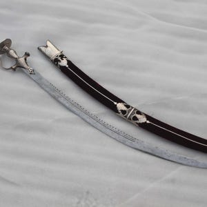royal rajput Sikh silver damascened wedding tulwar/sword/kirpan steel blade wood sheath chap locket soft mehrun velvet