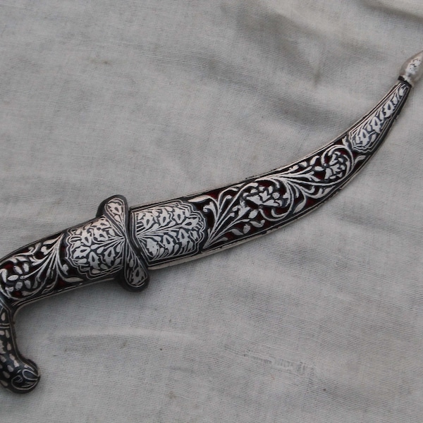 v. very beautiful Fine old Vintage Maughal engraved and silver inlaid wedding dagger khanjar knife camel head handle gift articles purpose