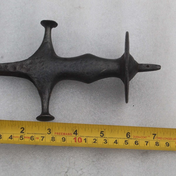 Old Mughal indo-Persian rajput  Maratha iron (karanshahi) hilt  for customized sword no khanda hilt