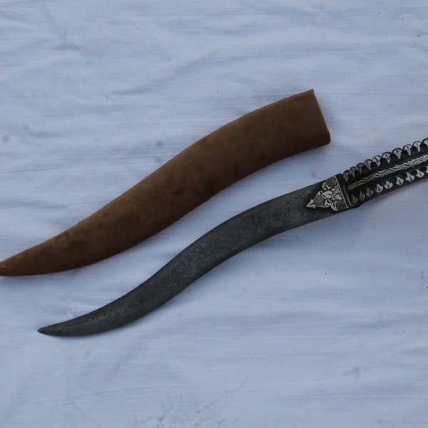 vintage mughal Indo-Persian south Indian silver damacened  curve blade Bichua/Bichwa Dagger khanjar knife