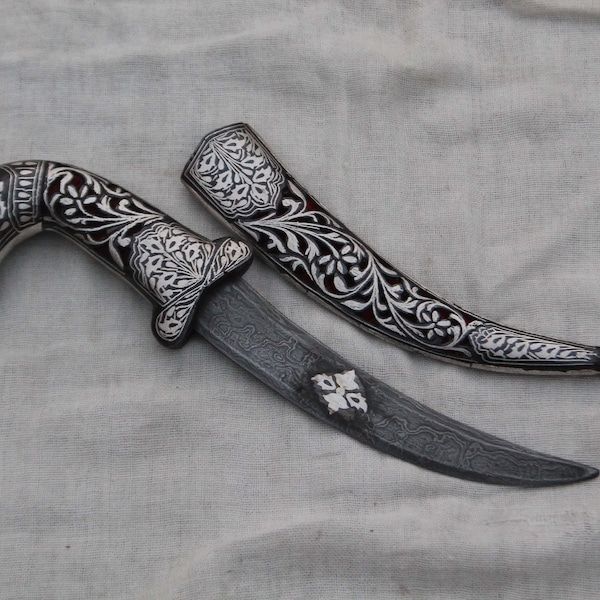 very fine Fine old Vintage Maughal  engraved and silver inlaid wedding dagger khanjar knife camel head handle gift articles