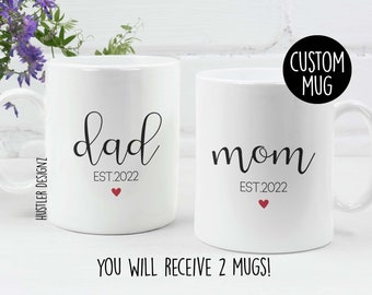 Conjunto de canecas para mamãe e papai com data de estabelecimento – presente para novos pais – canecas de café personalizadas para anúncio de bebê ou chá de bebê – para novas mamães e novos papais