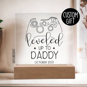 Personalized Dad Plaque Gift - Leveled Up To Daddy - New Dad Gift - First Father&#39;s Day - Gifts For Gaming Dad & Gamer Dad -  Dad To Be Gifts