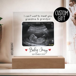 おばあちゃん、おじいちゃんに会えるのが待ちきれません - 祖父母のためのパーソナライズされた妊娠発表プレート - カスタムソノグラム超音波プリント