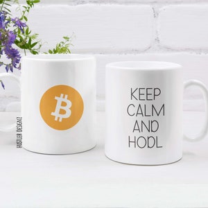 Keep Calm and HODL Bitcoin Mug – Funny Crypto Coffee Mug for Crypto Trader or Blockchain Enthusiast – Cryptocurrency Investor Gift