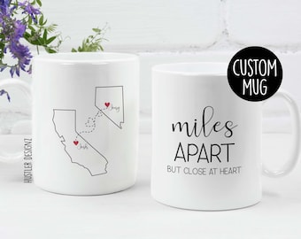 Anpassad kaffemugg från stat till stat: Miles Apart Long Distance Friendship-present