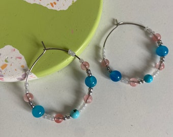 Cherr pink and blue agate beaded hoop earrings |  fresh water pearl pendent  | silver plated wire | hippie | boho style | 35mm hoop