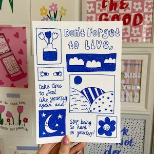 Non dimenticare di vivere / cartolina con citazione positiva / affermazione positiva / pensieri felici / stampa murale con citazione / citazione ispiratrice / blu