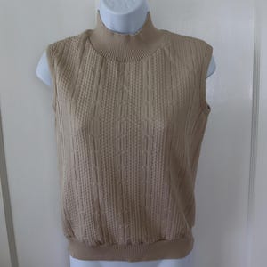 60s/70s Beige Sleeveless Knit Top - Vintage Mockneck Cable Knit Sleeveless Knit Top for Suits or Blazers
