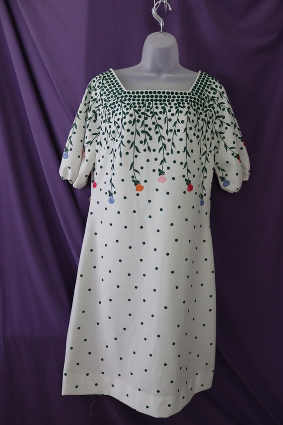 Vintage 1960s/1970s White and Green Polka Dot and… - image 3