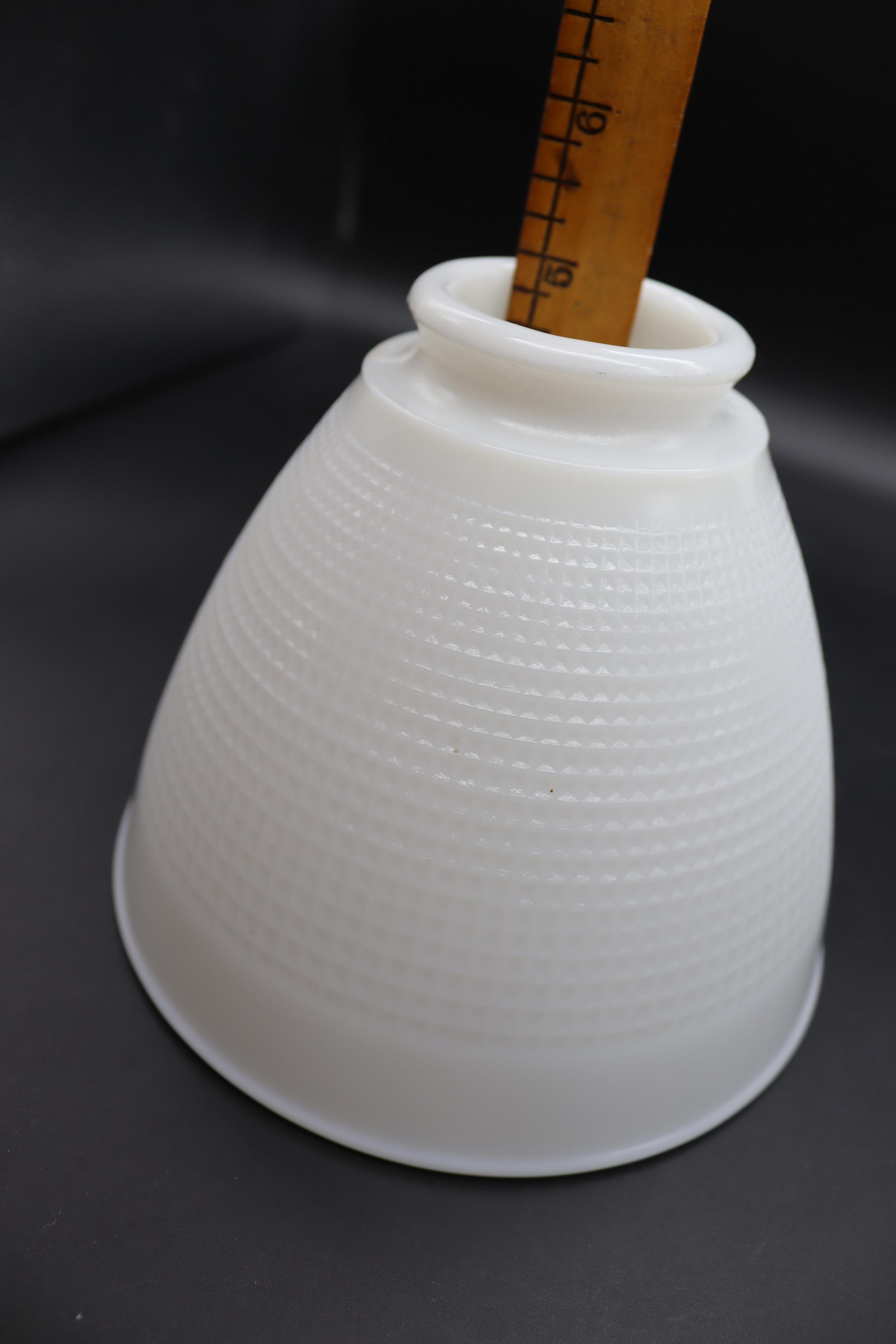 Milk Glass Lamp Shadesnull