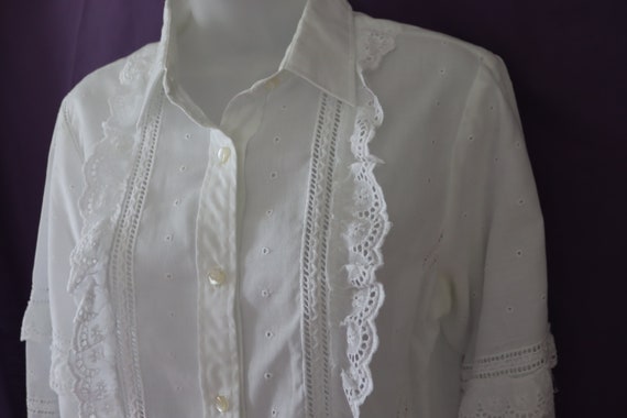 Western / Cowgirl White Eyelet Lace Blouse with P… - image 6