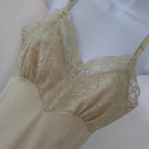 Vintage Beige Slip with Lace Trim by Vanity Fair - Beige Nylon Dress Slip for your retro style - Size 32 Beige Full Slip Made in USA