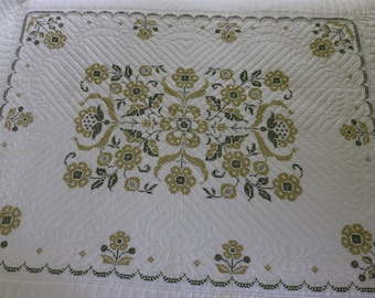 Hand Embroidered Floral Cross Stitch Embroidery Quilt-Avocado Green Embroidered Quilt for Farmhouse Cottage Core Home - Gift for quilt lover