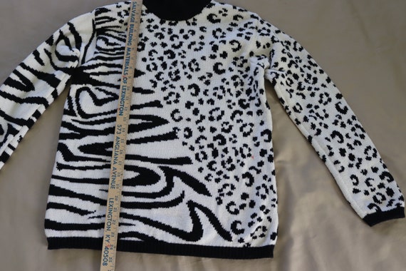 Black & White Leopard and Zebra Cotton Sweater - … - image 6