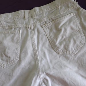 80/90s High Waisted High Rise White Denim Jeans by Lee for voluptuous woman - Vintage White jeans to decorate with paints, dyes, embroidery