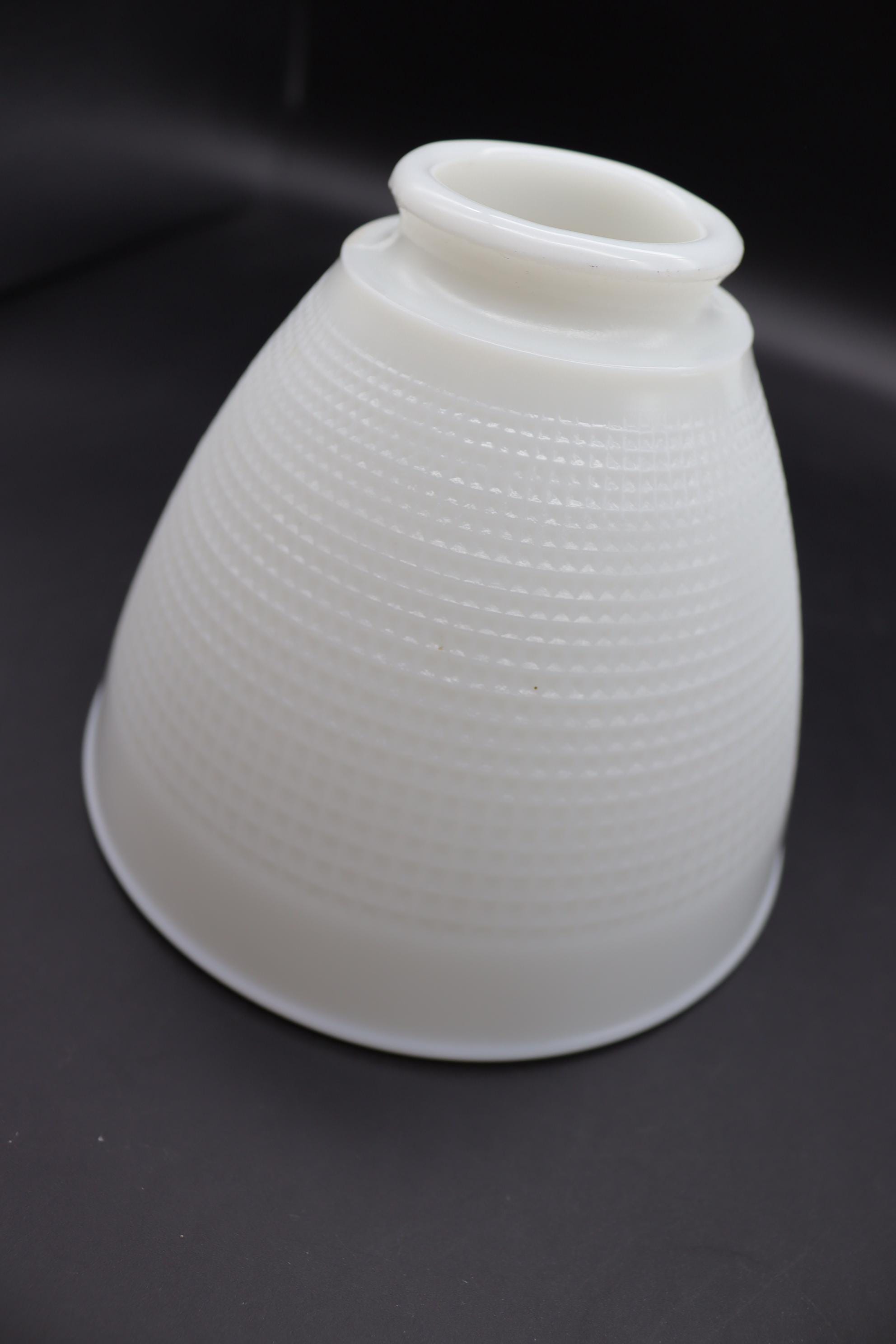 Milk Glass Lamp Shadesnull
