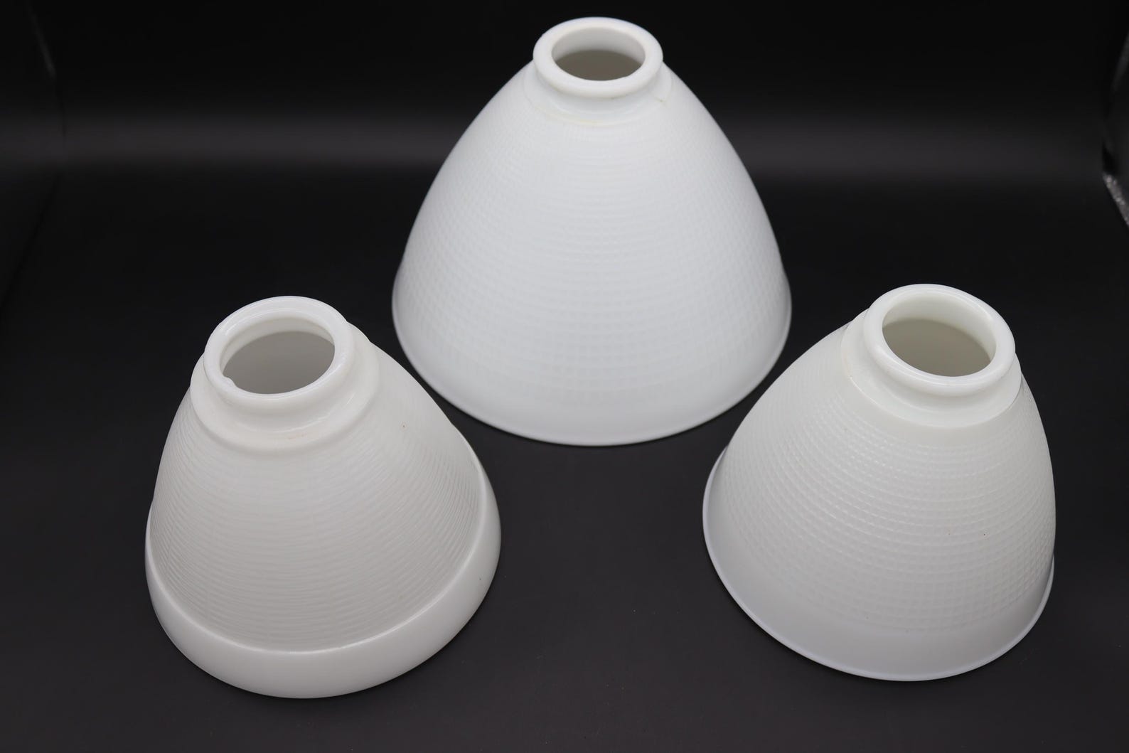 Milk Glass Lamp Shadesnull