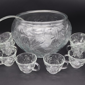 50er/60er/70er Glas Bowle Bowle mit 8 passenden Tassen und Schöpfkelle - Vintage Bowle und Tassen für Retro Bewirtung - Sangria Bowle