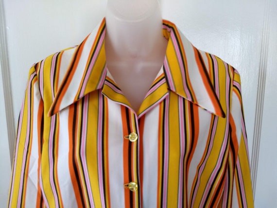 Bright Stripe Top or Jacket with Wide Collar; Pol… - image 1