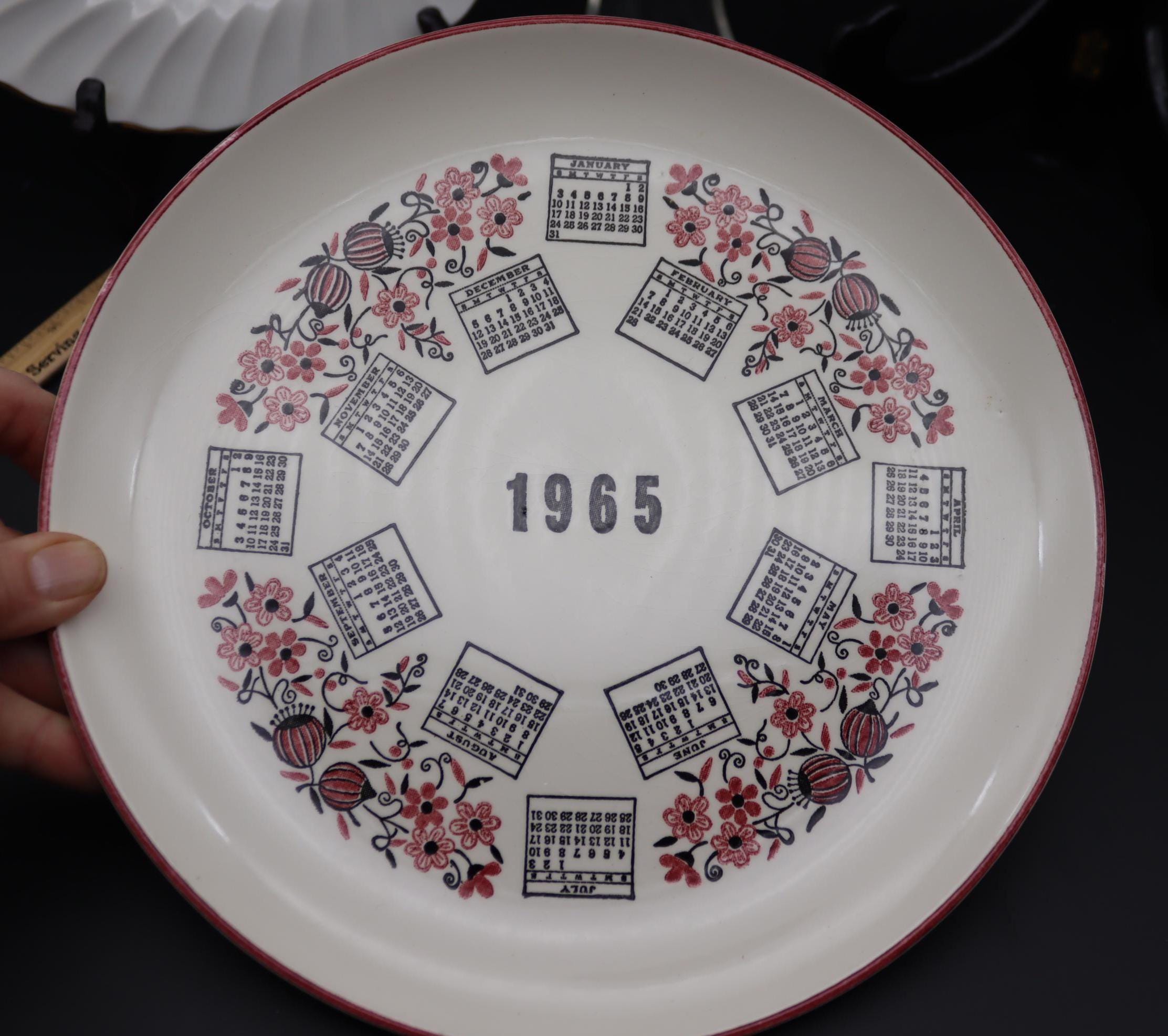 1964 or 1968 Calendar Plates - 1964 Calendar Collector Plate