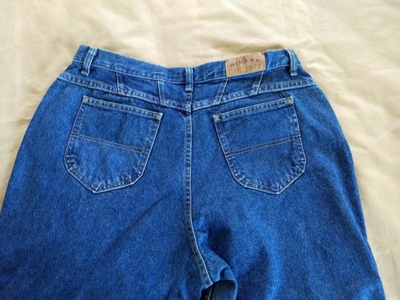 1980/1990s High Waisted / High Rise Jeans by Lee - Vintage denim jeans for the voluptuous woman - Vintage Lee jeans size 18